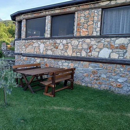 Artemis' Stone House Vakantiehuis