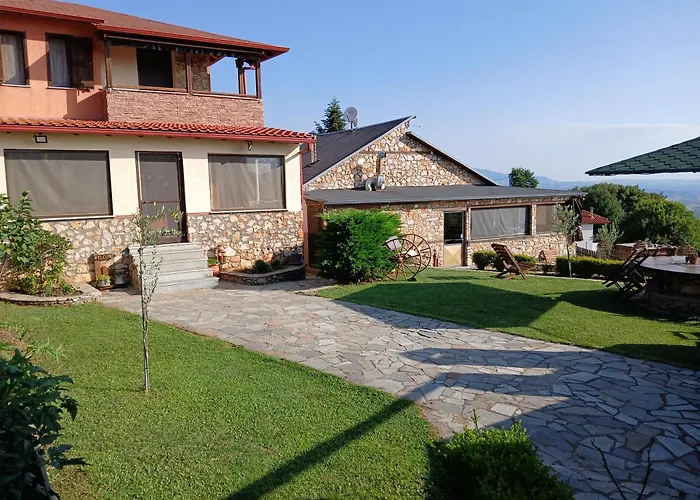 בית נופש Artemis' Stone House *