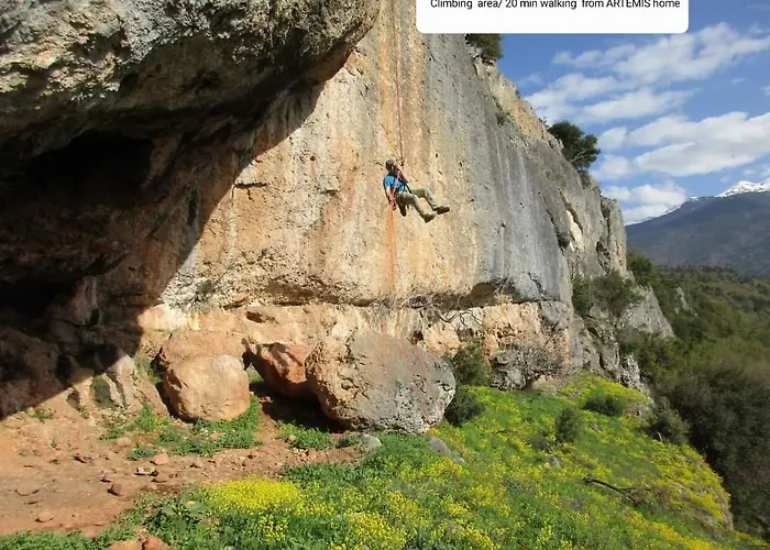 Artemis' Stone House Сasa de vacaciones *